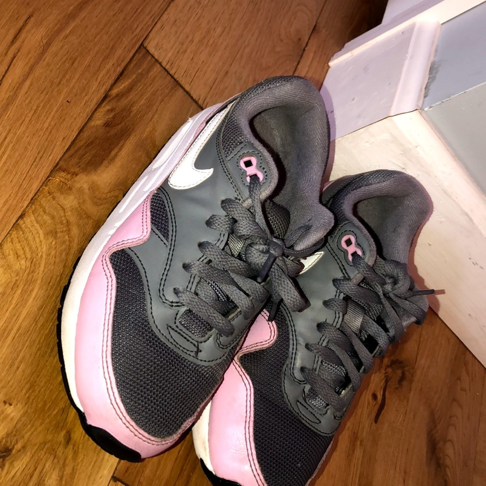 Nike air max 90 grey and lilac